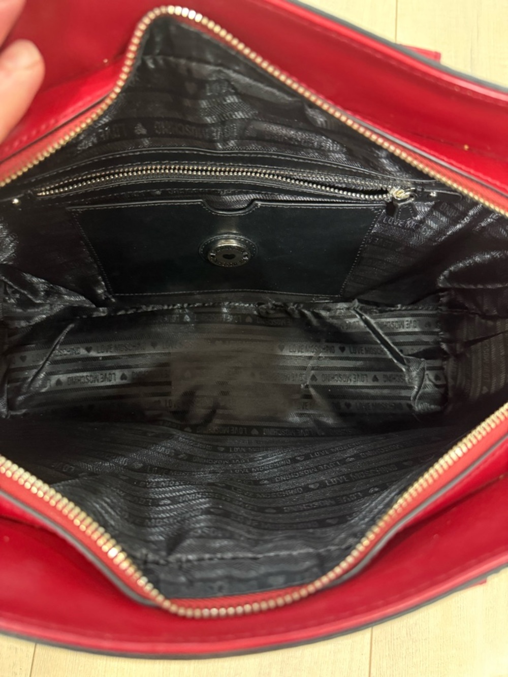 Love Moschino Red Vegan Leather Tote with Heart Charm - Picture 4 of 11